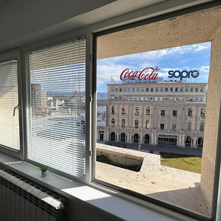 Fantazy Apartment Main Square Скопье Экстерьер фото