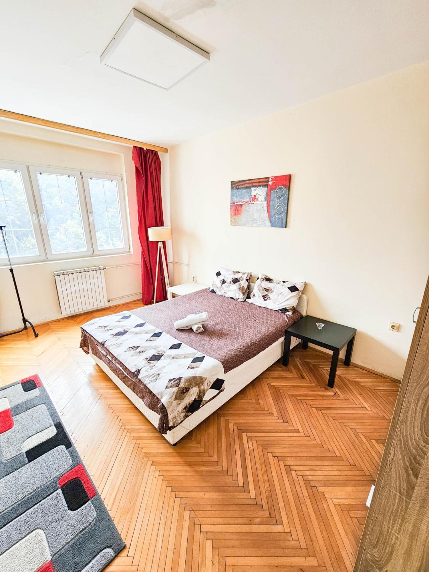 Fantazy Apartment Main Square Скопье Экстерьер фото