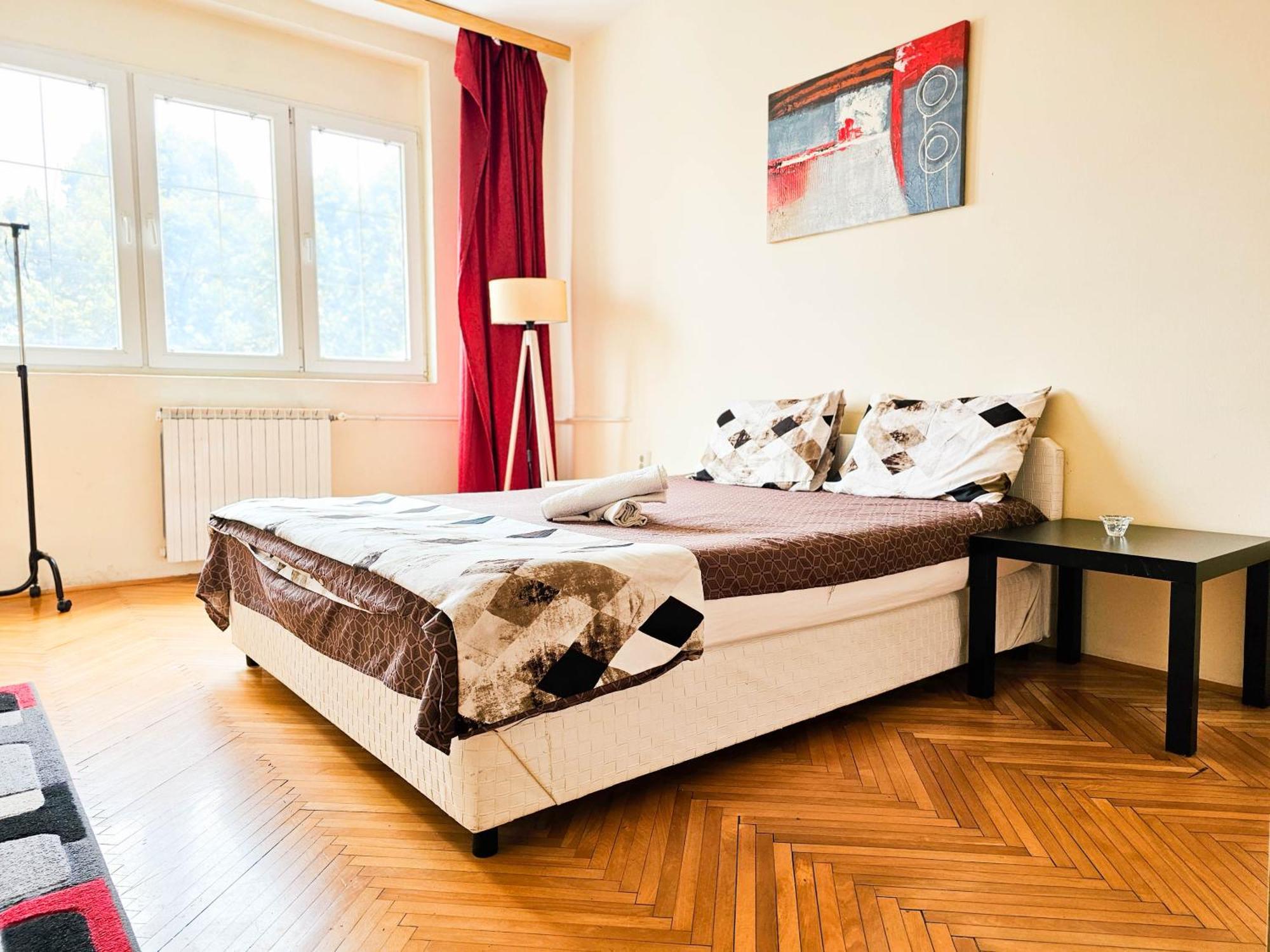 Fantazy Apartment Main Square Скопье Экстерьер фото