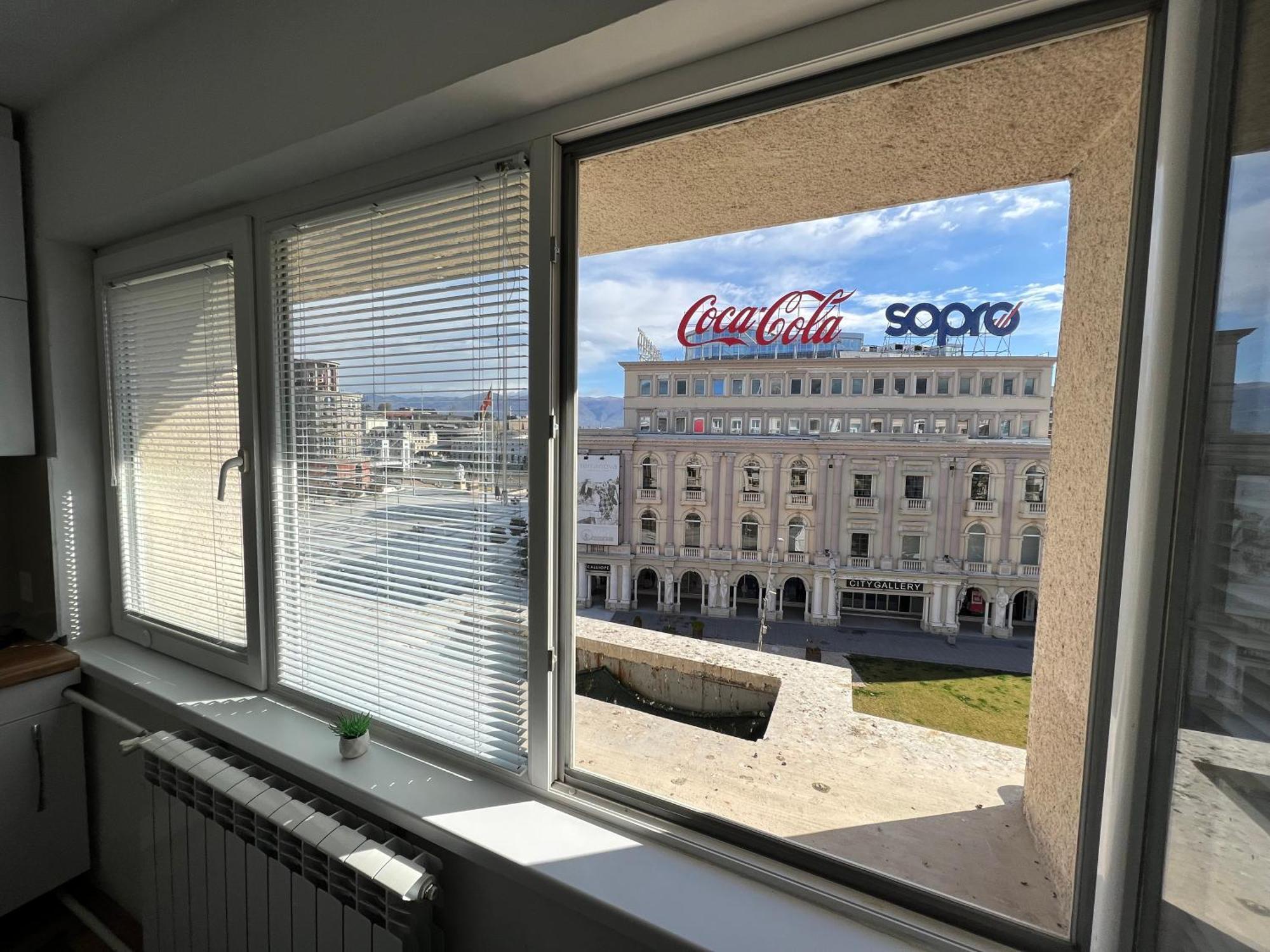 Fantazy Apartment Main Square Скопье Экстерьер фото